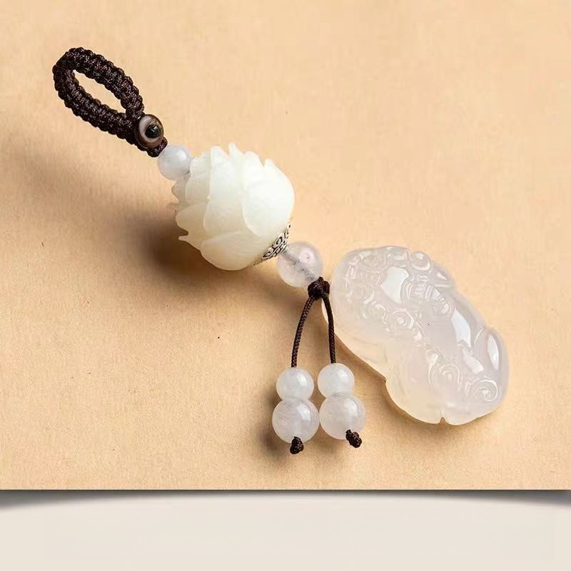 Resin Art Ring - Lotus-Anhänger Schlüsselanhänger Auto-Charm mit Buddha-Sicherheitsknoten für